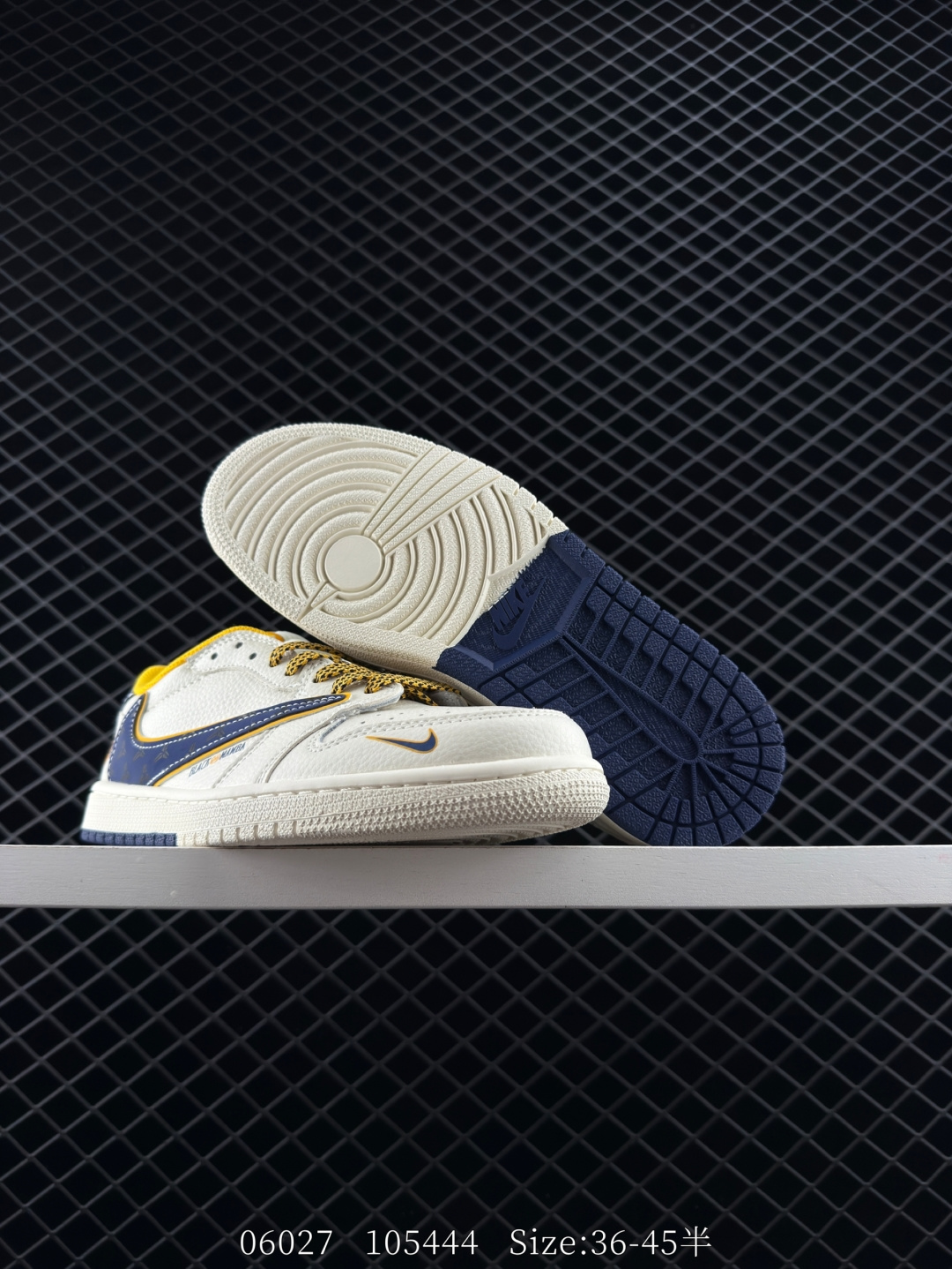 Travis Scott x Air Jordan 1 ” Reverse Mocha “